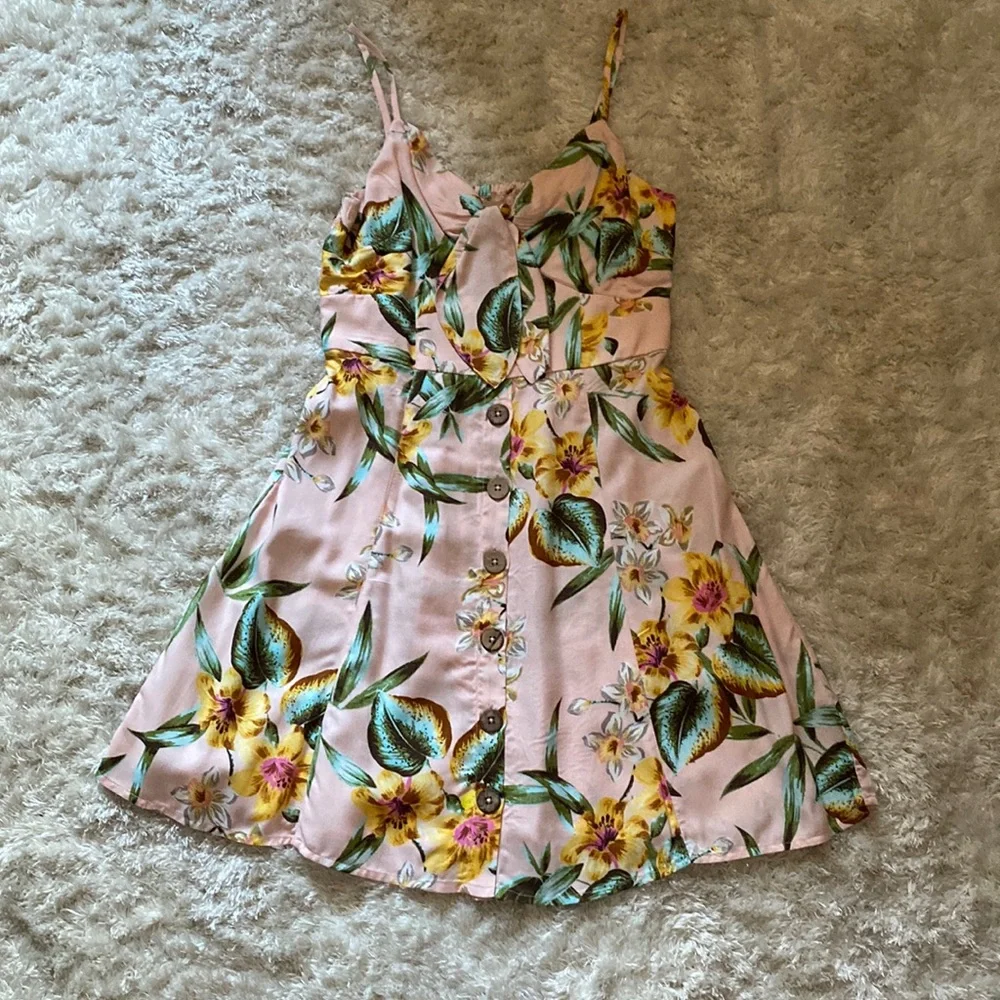 Pink summer dress - Picture 1 of 4